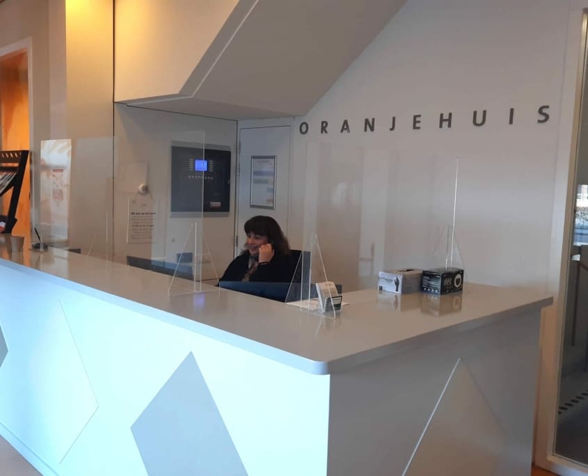 Jorinde receptioniste Oranje Huis